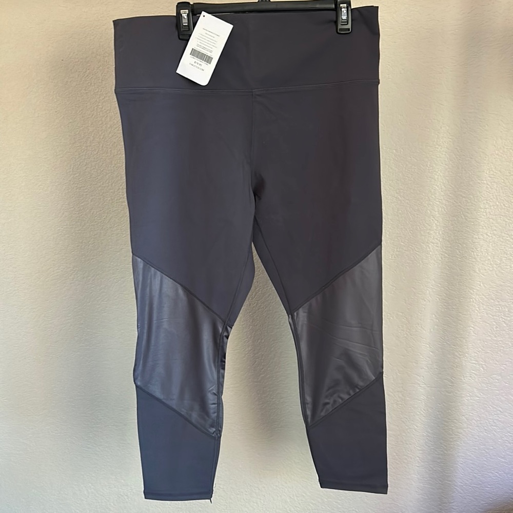 Fabletics high rise powerhold leggings. Size 2X
